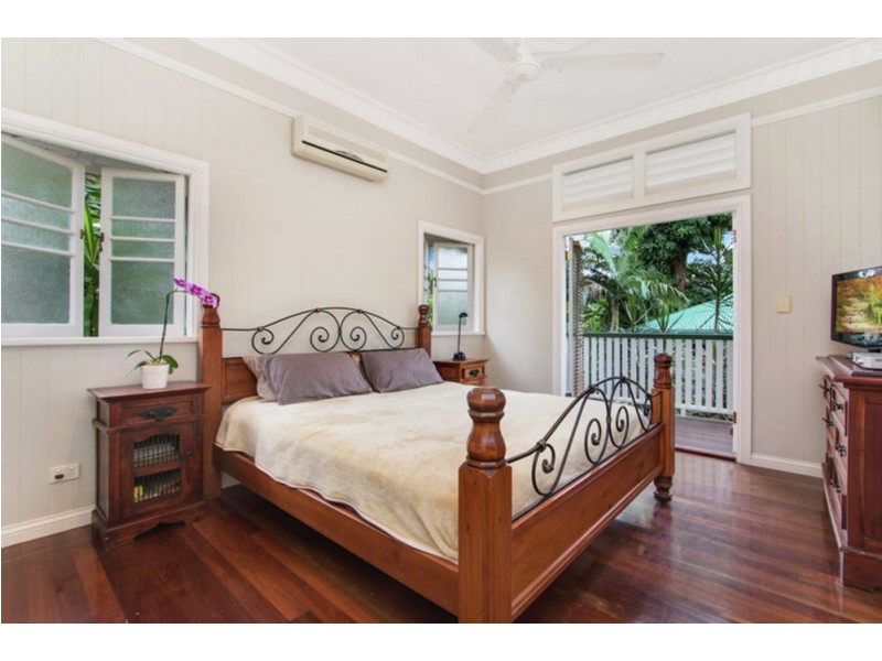 116 Cairns Street, Cairns North QLD 4870