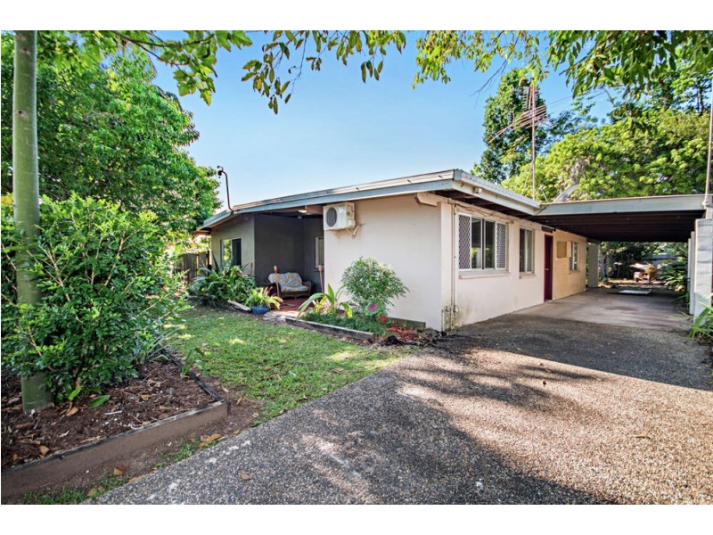 36 Yurongi Street, Caravonica QLD 4878