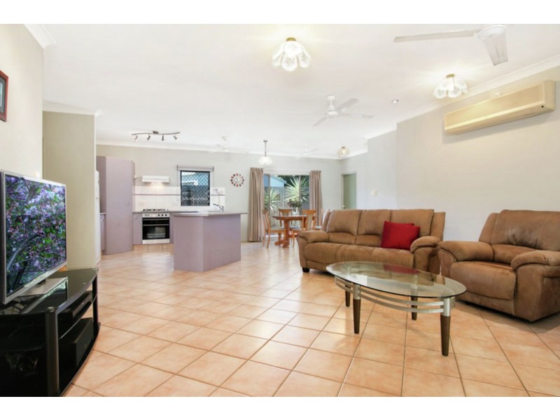 19 Katandra Close, Trinity Beach QLD 4879