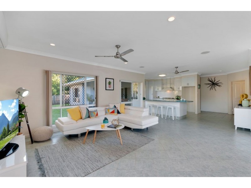 11 West Parkridge Drive, Brinsmead QLD 4870
