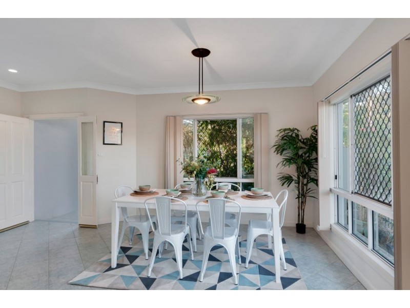 11 West Parkridge Drive, Brinsmead QLD 4870