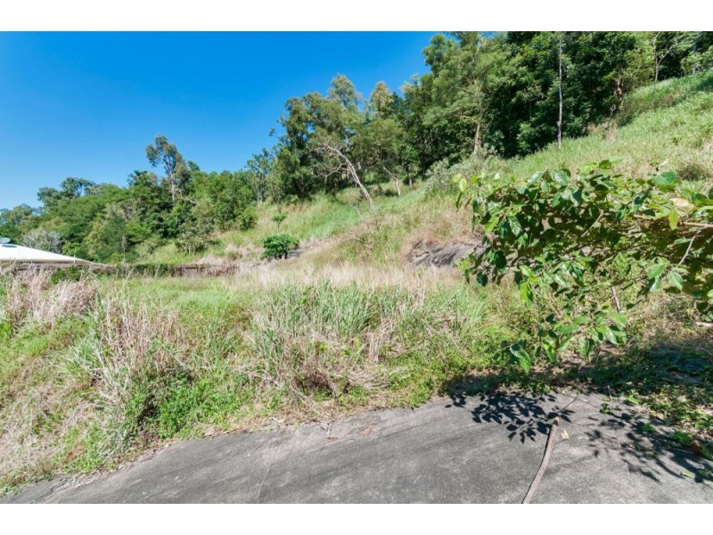 4 Hillside Close, Aeroglen QLD 4870