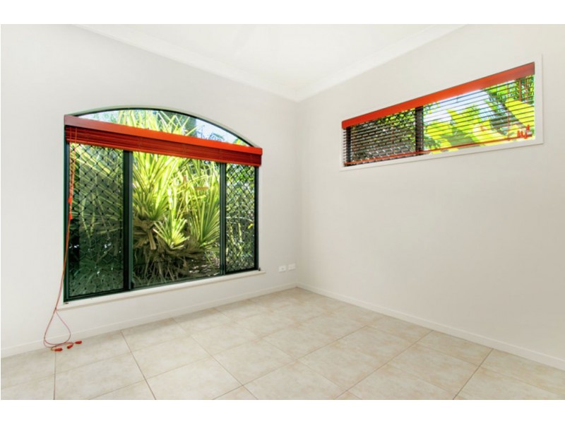 20 Iridescent Close, Trinity Park QLD 4879