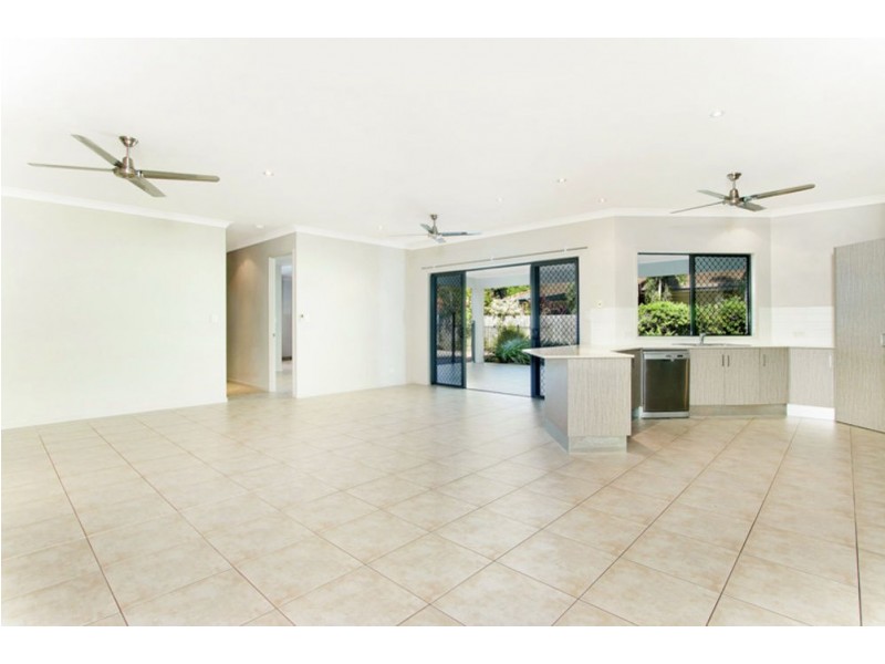 20 Iridescent Close, Trinity Park QLD 4879