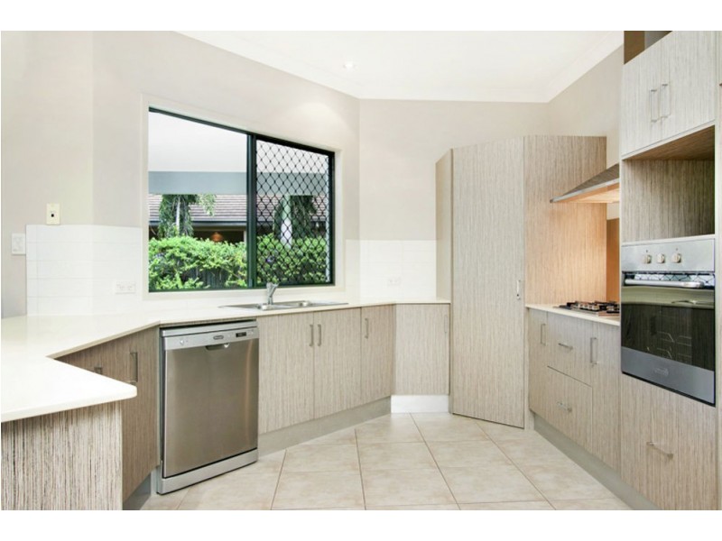 20 Iridescent Close, Trinity Park QLD 4879