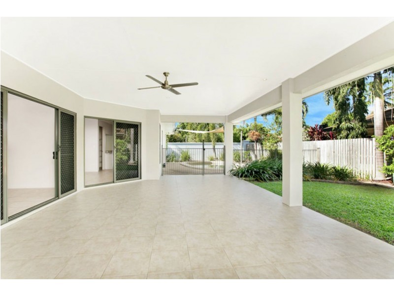 20 Iridescent Close, Trinity Park QLD 4879