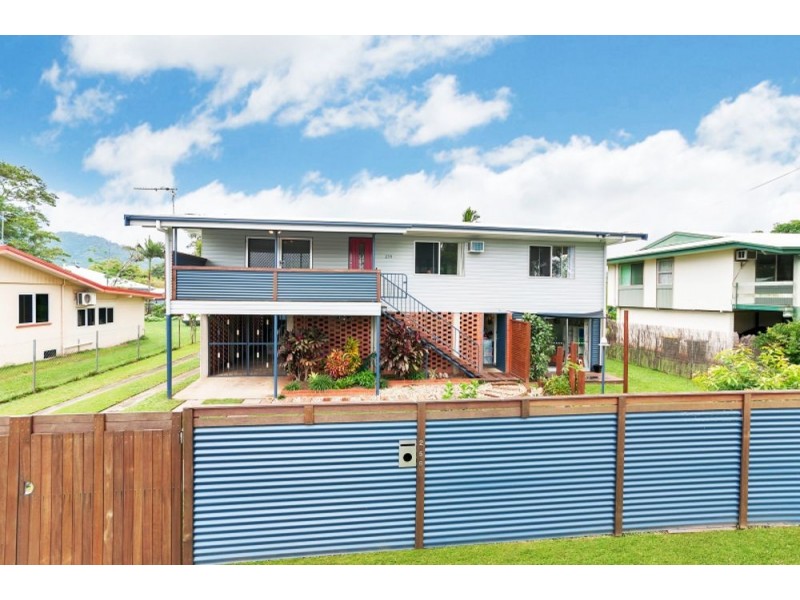 259 Pease Street, Edge Hill QLD 4870