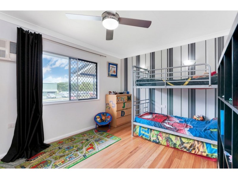 259 Pease Street, Edge Hill QLD 4870