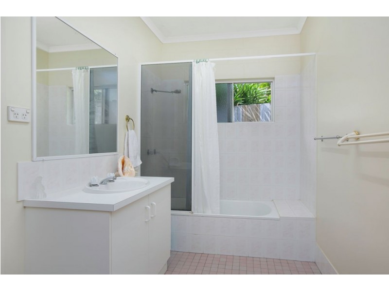 3 Mendi Close, Trinity Beach QLD 4879