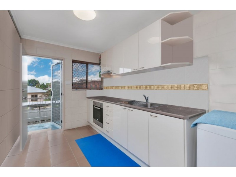 8/10 Curtin Street, Westcourt QLD 4870