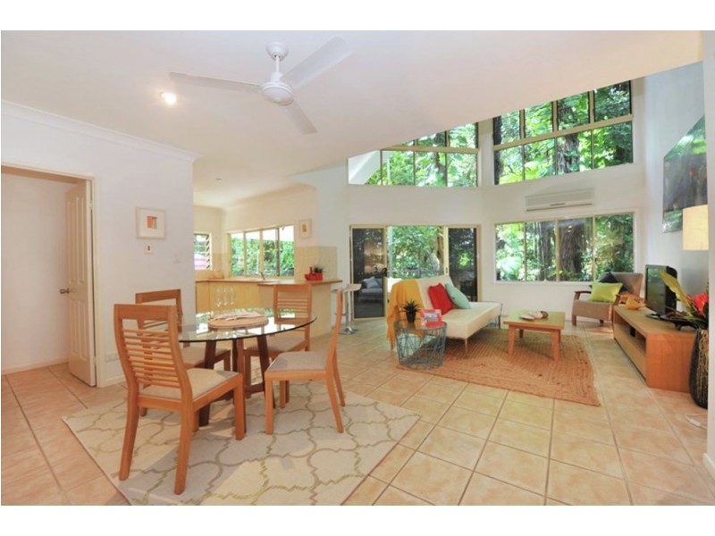 4/12 Murchison Street, Whitfield QLD 4870