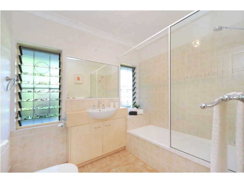 4/12 Murchison Street, Whitfield QLD 4870