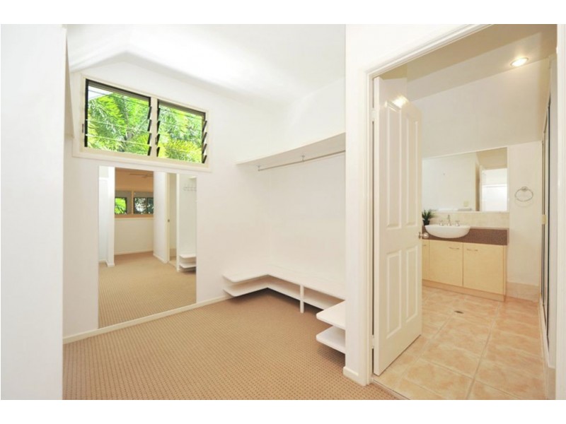 4/12 Murchison Street, Whitfield QLD 4870