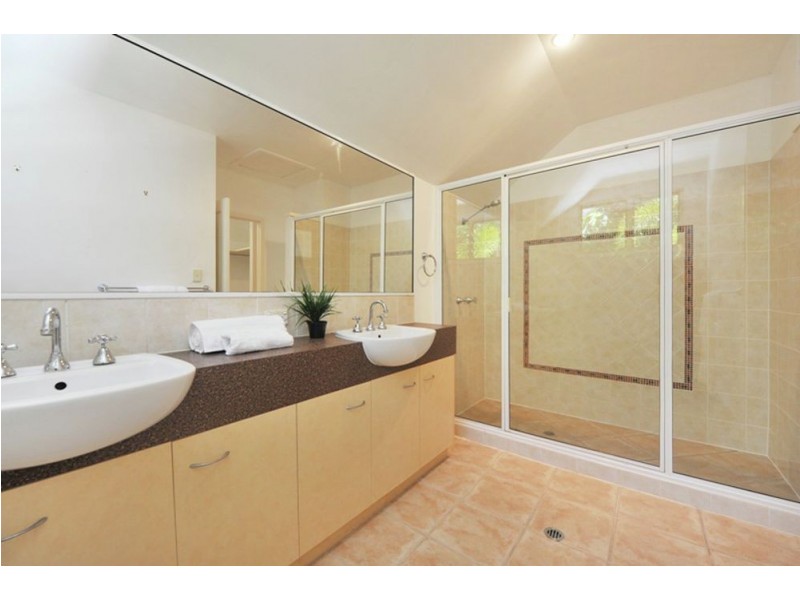 4/12 Murchison Street, Whitfield QLD 4870