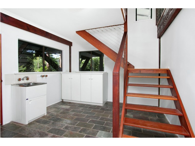 304 Toogood Road, Bayview Heights QLD 4868
