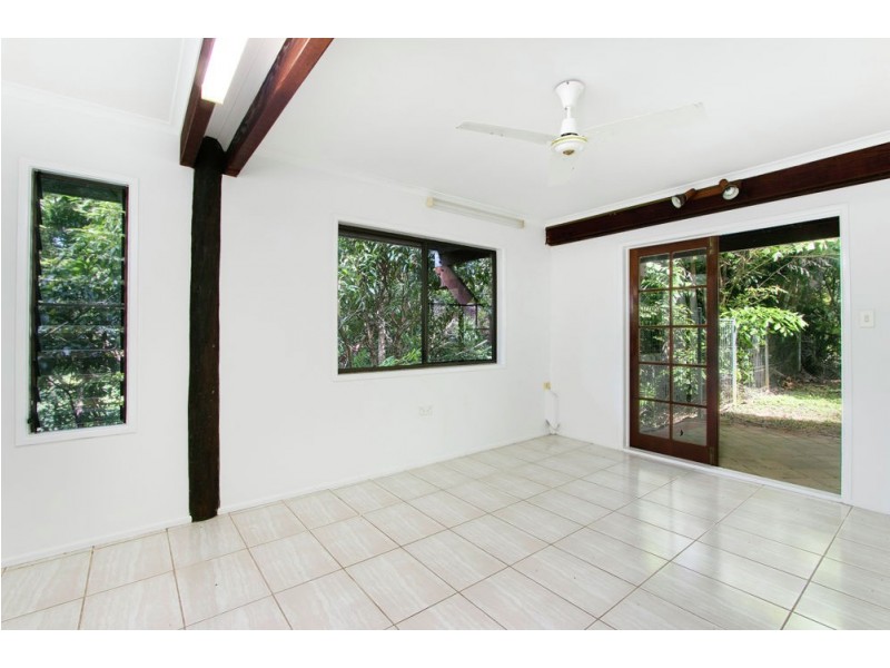 304 Toogood Road, Bayview Heights QLD 4868