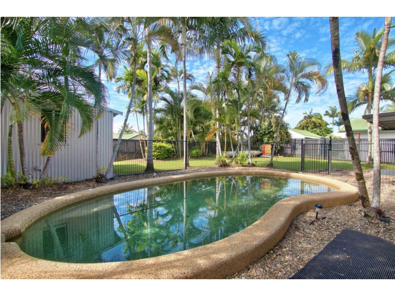 84 Barnard Drive, Mount Sheridan QLD 4868