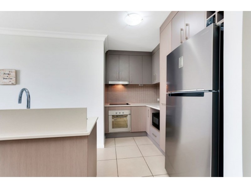 19/26 Veivers Road, Palm Cove QLD 4879