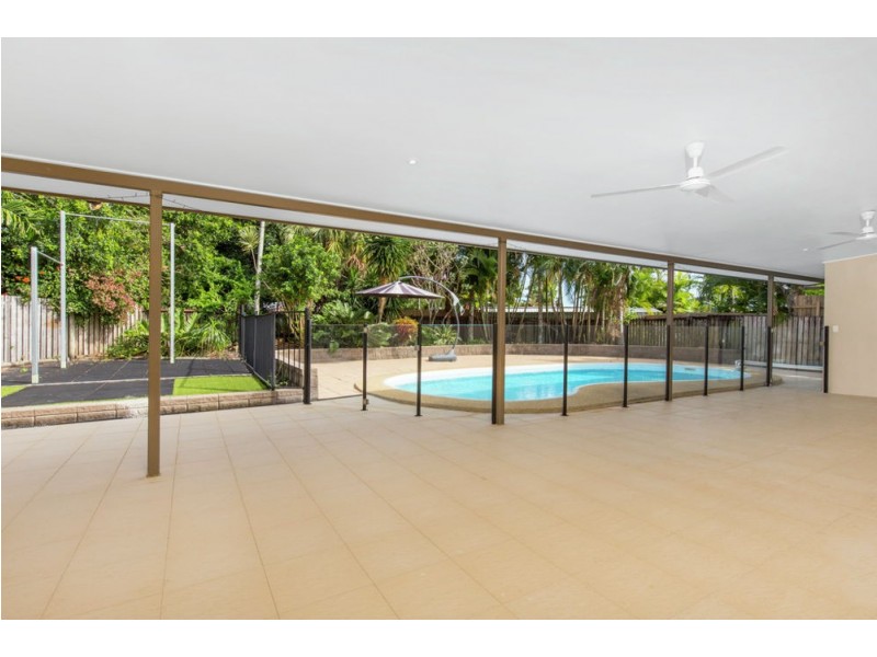 12 Volute Close, Trinity Beach QLD 4879