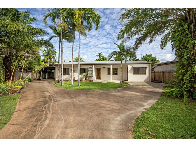 12 Volute Close, Trinity Beach QLD 4879