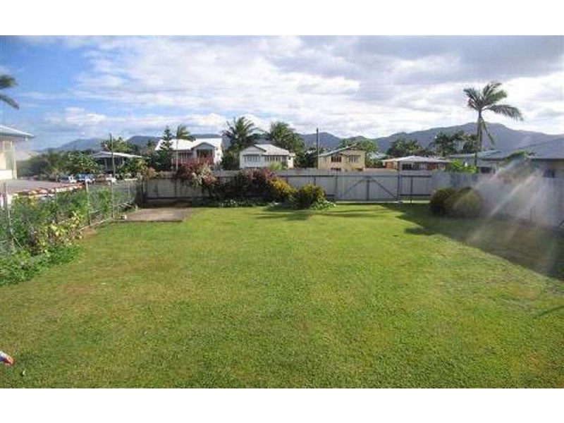 29-31 Clare Street, Parramatta Park QLD 4870