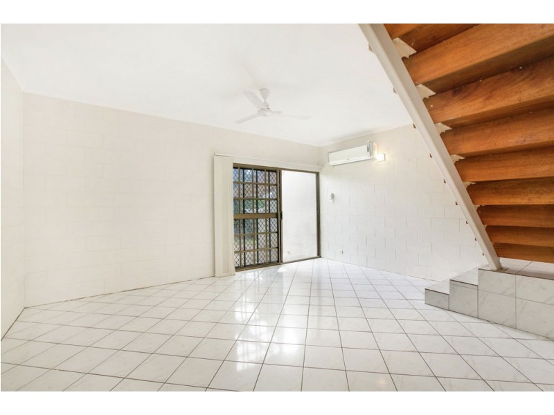 1/112 Windarra Street, Woree QLD 4868