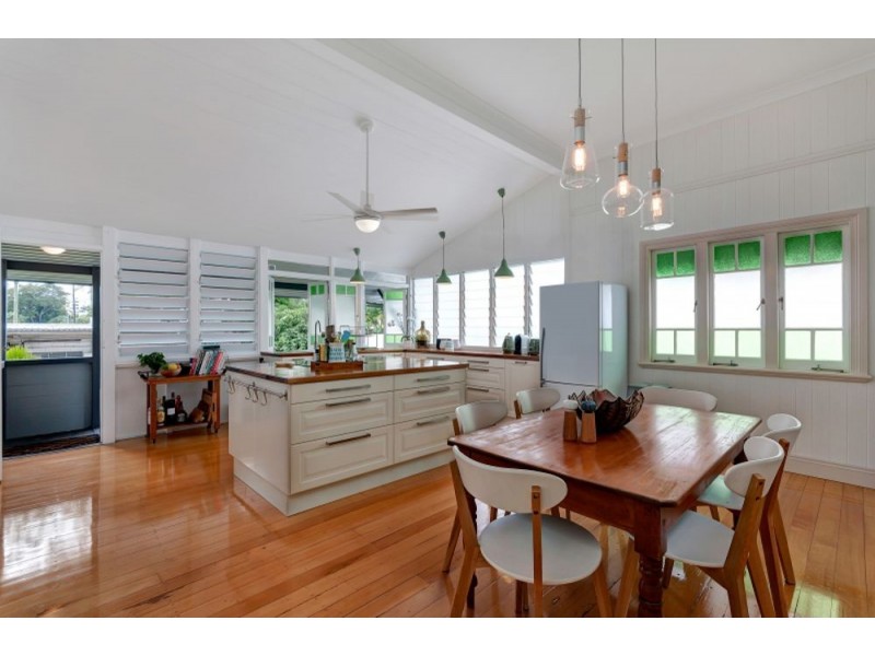 202 McLEOD STREET, Cairns North QLD 4870