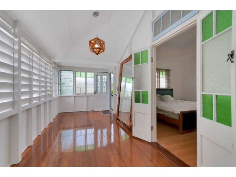 202 McLEOD STREET, Cairns North QLD 4870