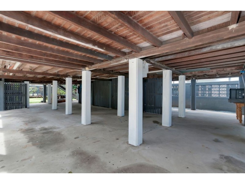 202 McLEOD STREET, Cairns North QLD 4870