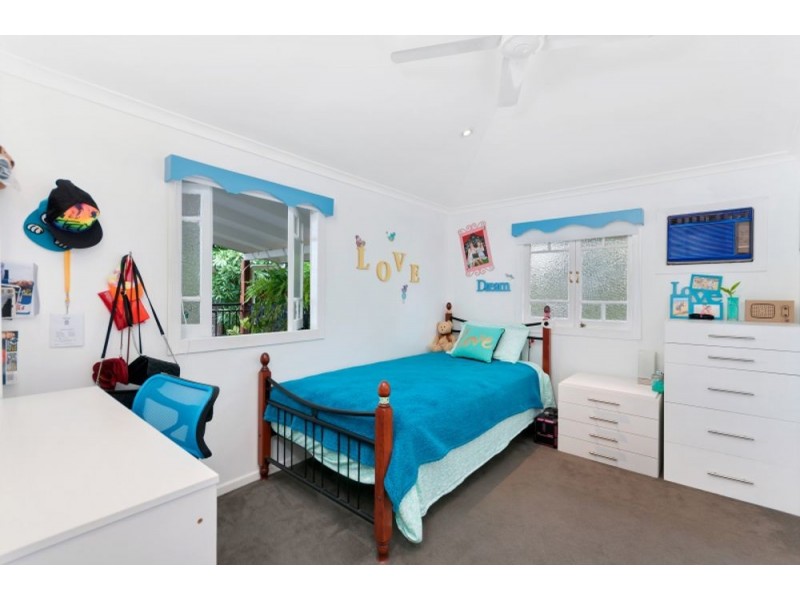 28 Hodel Street, Whitfield QLD 4870
