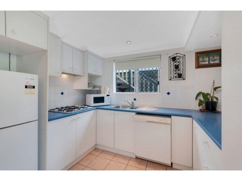 28 Hodel Street, Whitfield QLD 4870