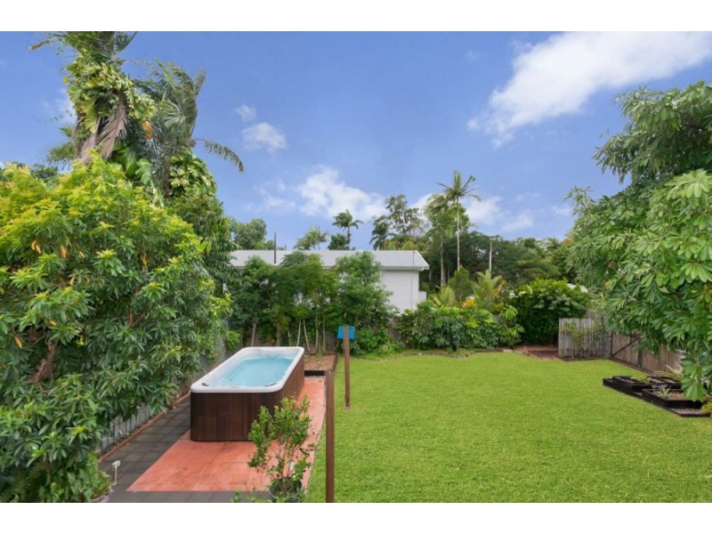 28 Hodel Street, Whitfield QLD 4870