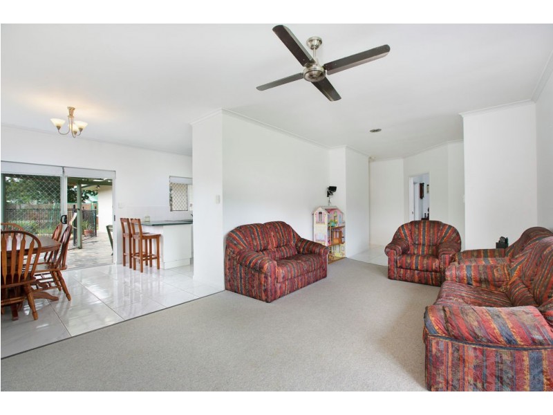 50 Resolution Drive, Bentley Park QLD 4869