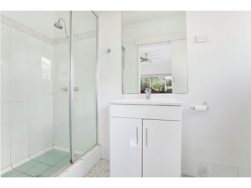 50 Resolution Drive, Bentley Park QLD 4869