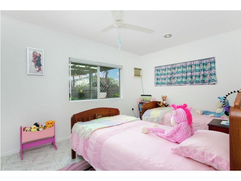 50 Resolution Drive, Bentley Park QLD 4869