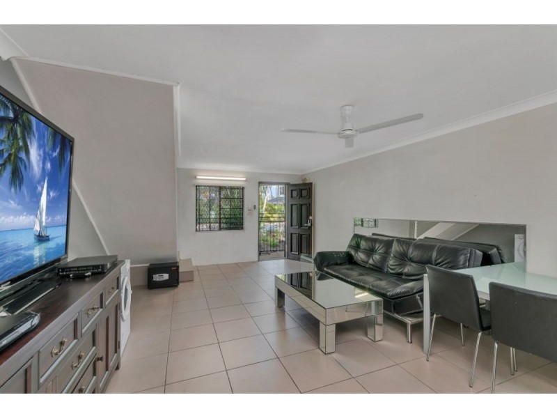 11/350 Sheridan Street, Cairns North QLD 4870