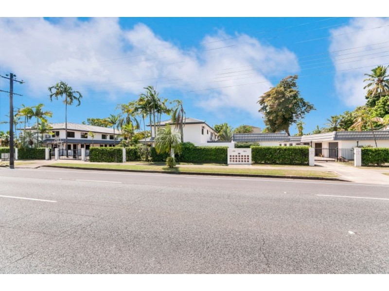 11/350 Sheridan Street, Cairns North QLD 4870