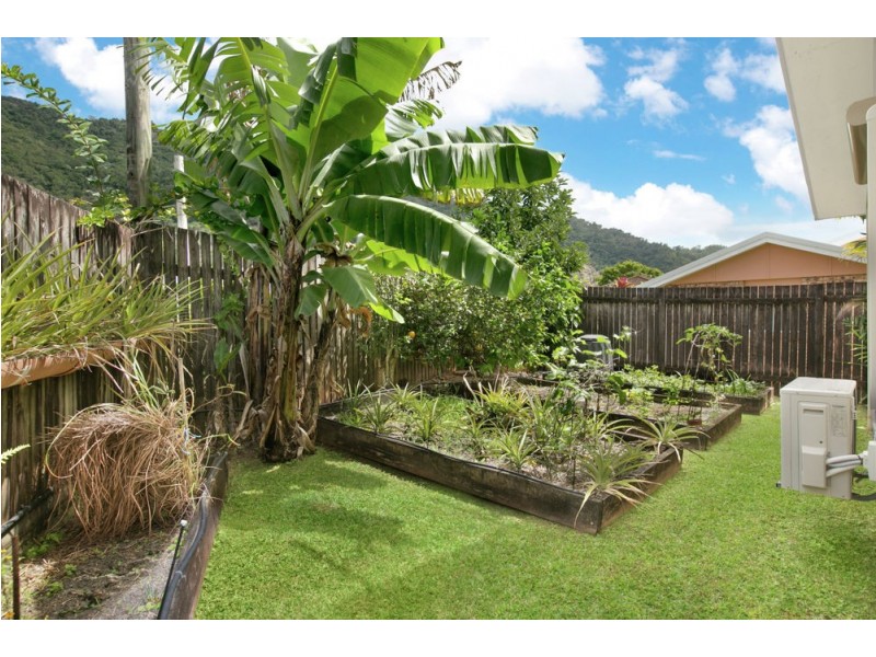 2 Spowatt Close, Kanimbla QLD 4870