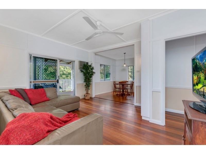 1 Gummow Close, Whitfield QLD 4870