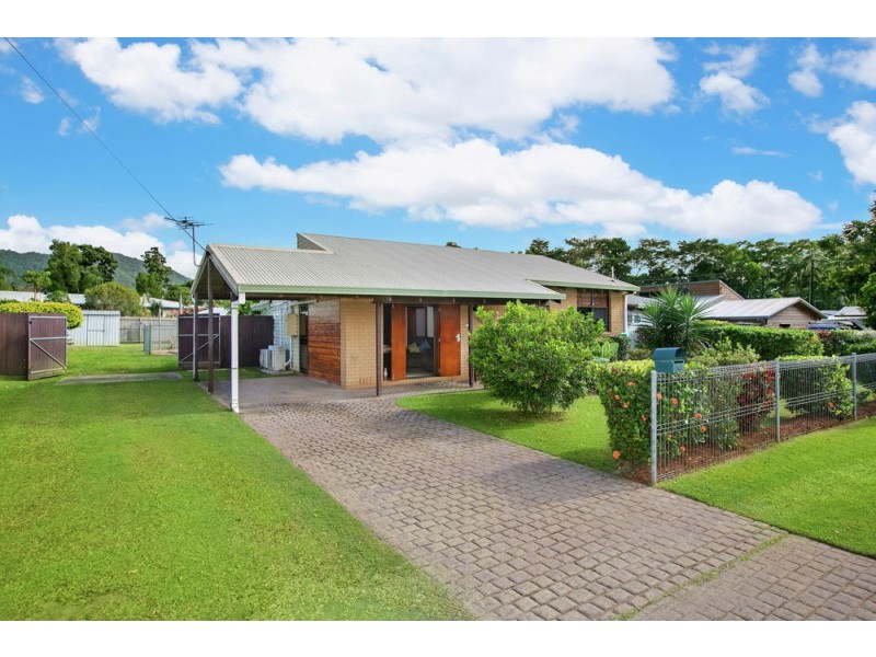 30 Shannon Drive, Woree QLD 4868
