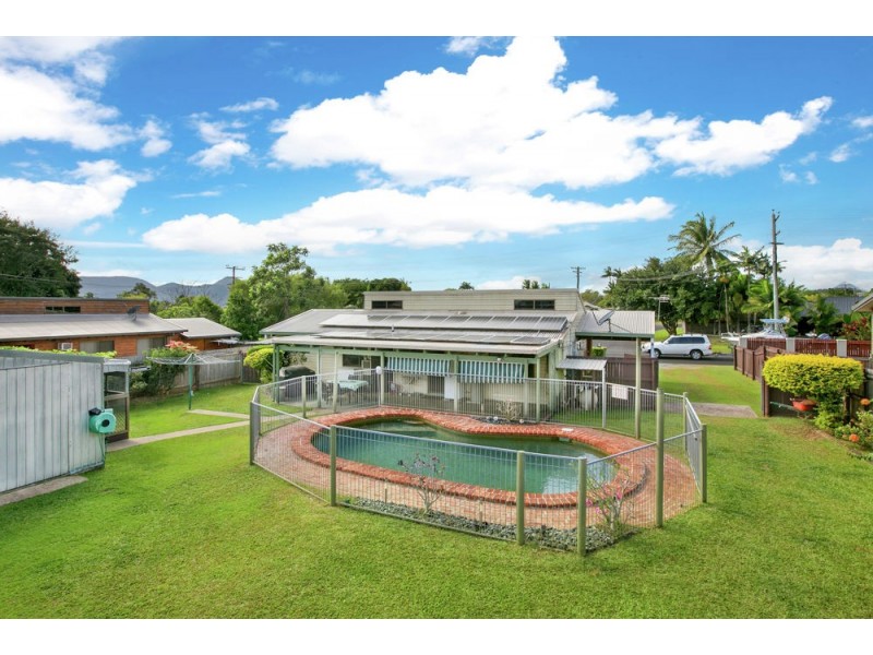 30 Shannon Drive, Woree QLD 4868