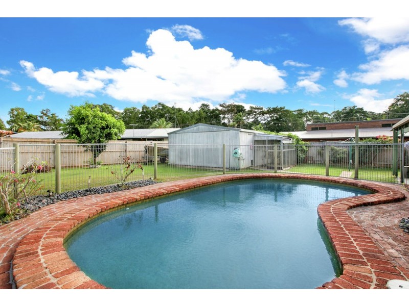 30 Shannon Drive, Woree QLD 4868