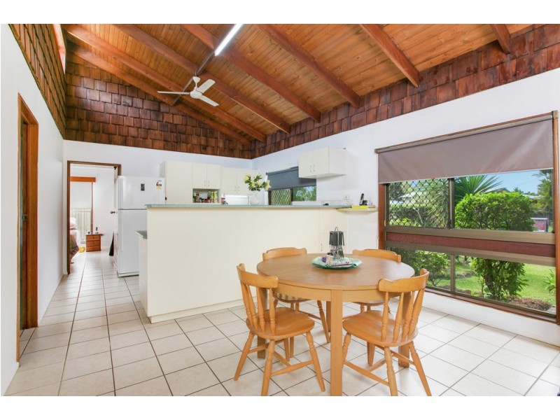 30 Shannon Drive, Woree QLD 4868