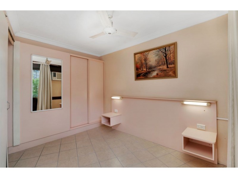 18/261 Sheridan Street, Cairns North QLD 4870