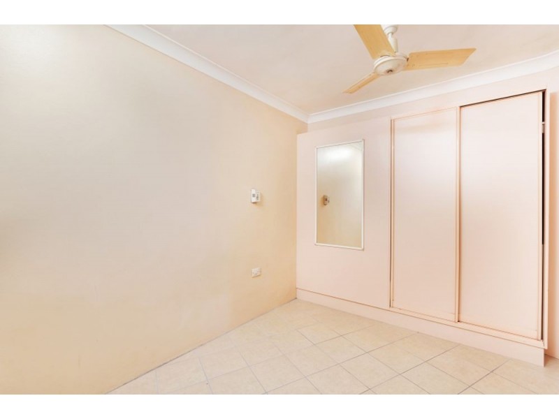 18/261 Sheridan Street, Cairns North QLD 4870
