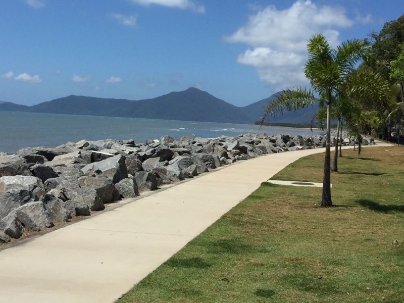 70 Tucker Street, Machans Beach QLD 4878