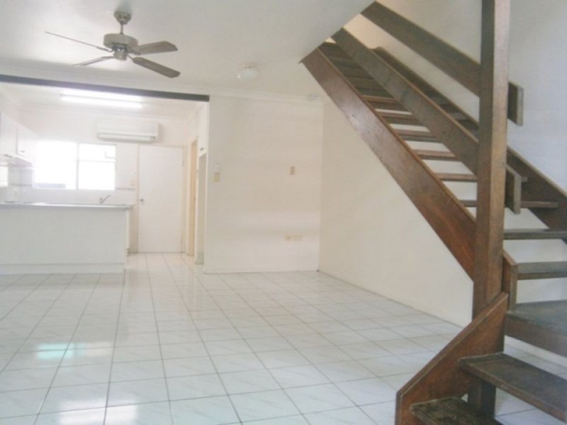 3/21 Sandown Close, Woree QLD 4868