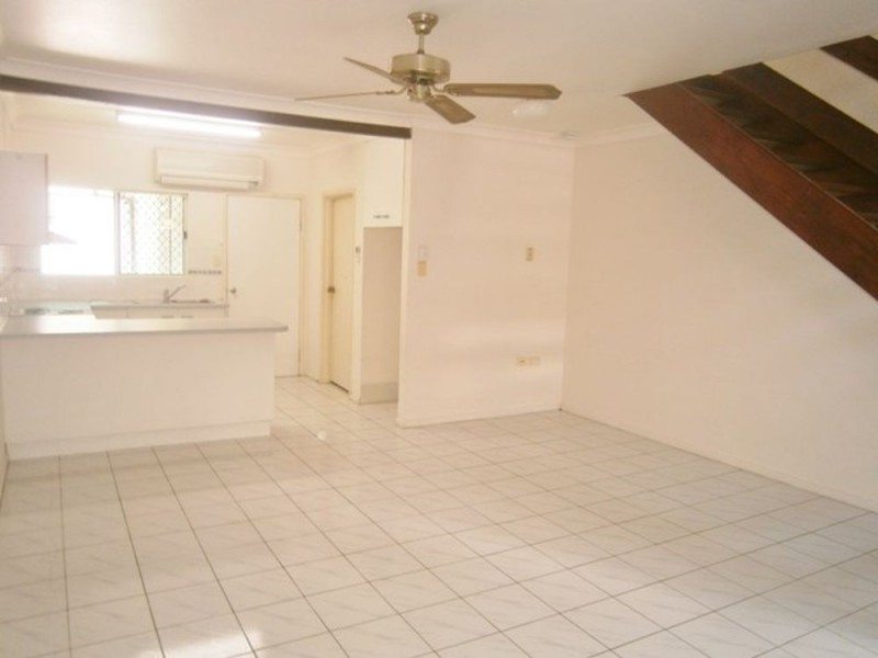 3/21 Sandown Close, Woree QLD 4868