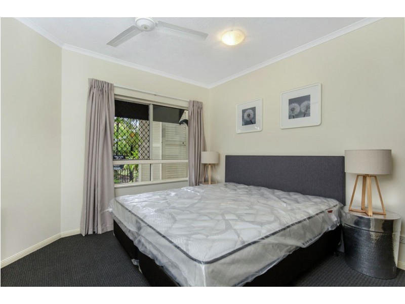 502/2 Greenslopes Street, Cairns North QLD 4870