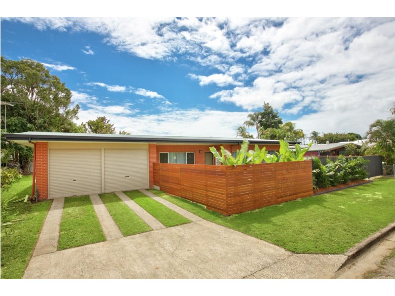 18-20 Hogan Street, Westcourt QLD 4870